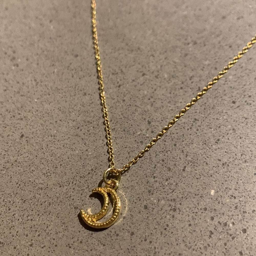 BRAND NEW Gold Celestial Moon Necklace - Picture 6 of 6